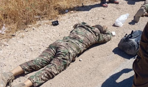 مقتل جنديين سوريين من الفرقة 76 بهجوم مسلح قرب منبج في ريف حلب مقتل جنديين سوريين من الفرقة 76 بهجوم مسلح قرب منبج في ريف حلب