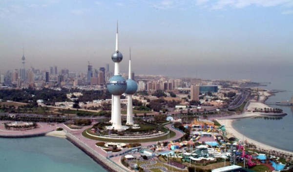 طقس الكويت اليوم الخميس حار مع فرصة للغبار نهارا مائل للحرارة ليلا