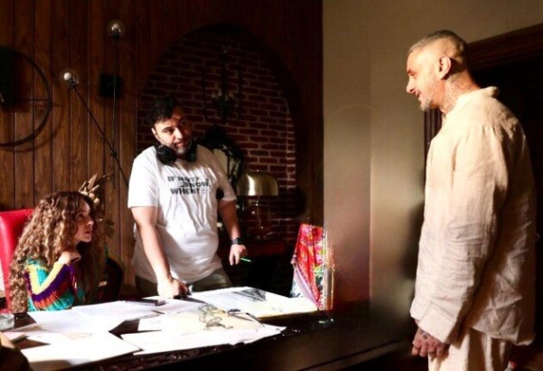 اكتمال تصوير نصف مشاهد فيلم حين يكتب الحب تمهيد ا لاستئناف العمل اكتمال تصوير نصف مشاهد فيلم حين يكتب الحب تمهيد ا لاستئناف العمل
