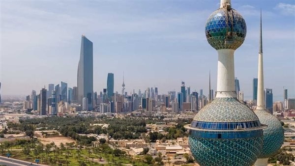 طقس الكويت المتوقع اليوم الجمعة حار إلى شديد الحرارة ورياح مثيرة للغبار اليوم وغدا