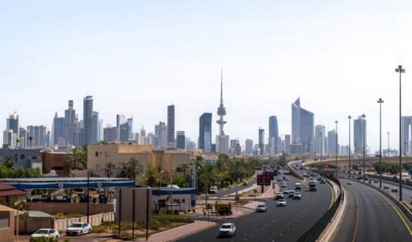 طقس الكويت المتوقع اليوم السبت شديد الحرارة ورطب نسبيا نهارا ومائل للحرارة ليلا