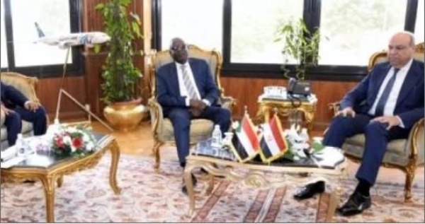 مصر وزير الطيران يستقبل وزير النقل السوداني لتعزيز التعاون الإستراتيجي