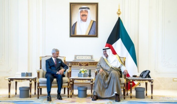 الكويت ولي العهد يستقبل وزير الشؤون الخارجية الهندي بمناسبة زيارته الرسمية للبلاد