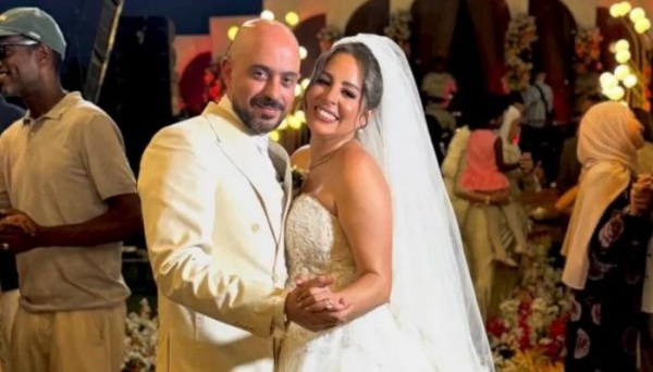 في أجواء عائلية أول لقطات من حفل زفاف الفنانة والإعلامية زهرة رامي في أجواء عائلية أول لقطات من حفل زفاف الفنانة والإعلامية زهرة رامي