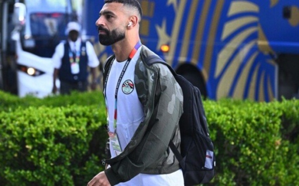 محمد صلاح يصل السعودية بعد تعثر مفاوضات بشكتاش التركي محمد صلاح يصل السعودية بعد تعثر مفاوضات بشكتاش التركي