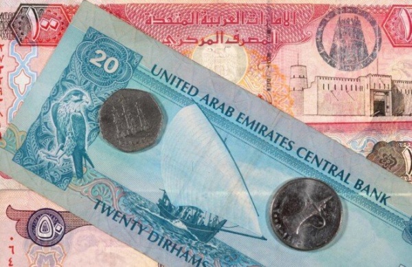 تباطؤ حاد في نمو القطاع الخاص غير النفطي بالإمارات عند أدنى مستوى في 5 سنوات