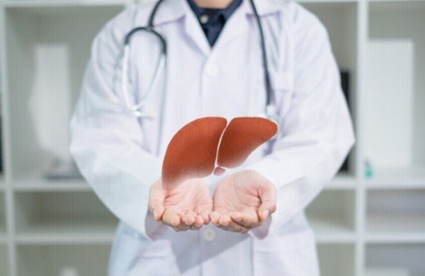 الكبد العضو الصامت 8 علامات تحذيرية تكشف تراجع وظائفه قبل تفاقم الحالة الكبد العضو الصامت 8 علامات تحذيرية تكشف تراجع وظائفه قبل تفاقم الحالة