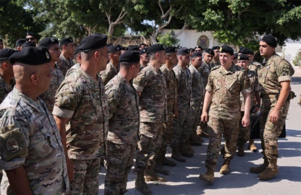 قائد الجيش اللبناني لن نقبل ببقاء الاحتلال الإسرائيلي على أي جزء من أراضينا قائد الجيش اللبناني لن نقبل ببقاء الاحتلال الإسرائيلي على أي جزء من أراضينا