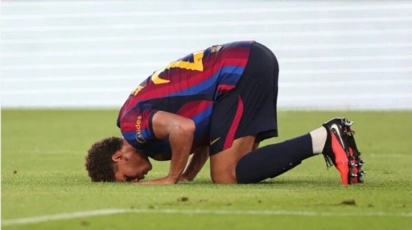 برشلونة يحصن حمزة عبد الكريم بـ 150 مليون يورو برشلونة يحصن حمزة عبد الكريم بـ 150 مليون يورو