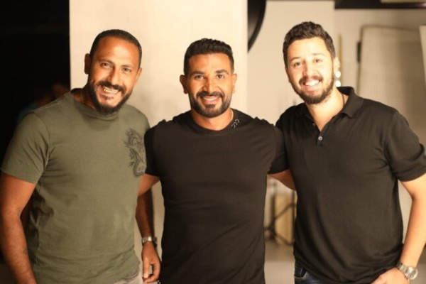 هاني محروس يكشف تفاصيل صداقة أحمد سعد ومصطفى حجاج ومفاجأة ألبوم جديد هاني محروس يكشف تفاصيل صداقة أحمد سعد ومصطفى حجاج ومفاجأة ألبوم جديد