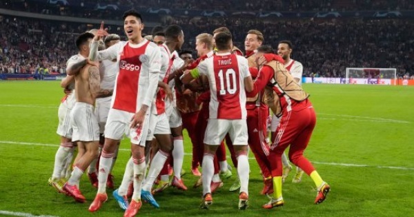 بث مباشر شاهد مباراة أياكس وشيلبورن في ذهاب التصفيات المؤهلة لدوري المؤتمر الأوروبي بث مباشر شاهد مباراة أياكس وشيلبورن في ذهاب التصفيات المؤهلة لدوري المؤتمر الأوروبي
