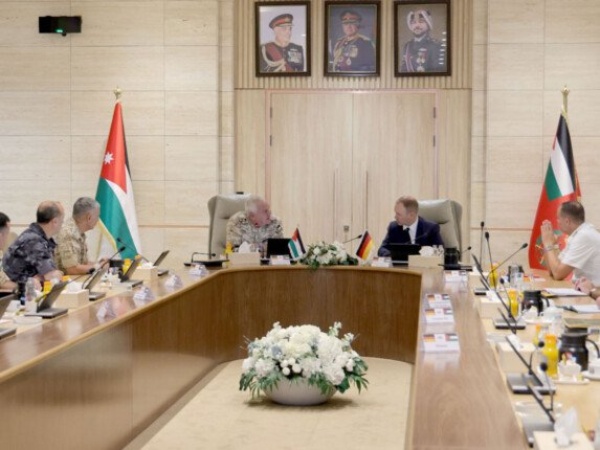 مباحثات أردنية ألمانية لتعزيز التعاون العسكري ودعم الأمن والاستقرار الإقليمي مباحثات أردنية ألمانية لتعزيز التعاون العسكري ودعم الأمن والاستقرار الإقليمي