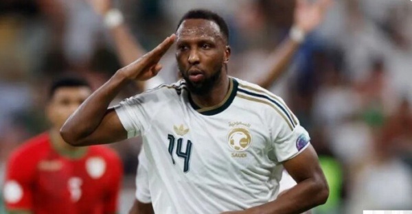 السعودية تخسر مدافعها بنصف نهائي كأس خليجي 27