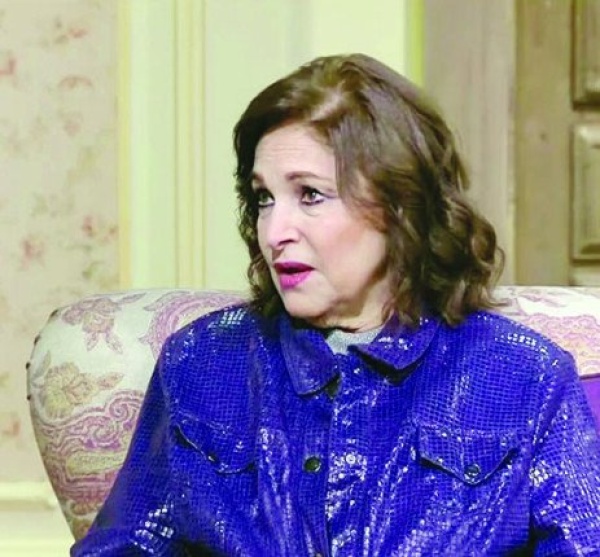 النجمة القديرة نادية رشاد تعلن الاعتزال النهائي وتطالب زملائها بوقف الاتصالات النجمة القديرة نادية رشاد تعلن الاعتزال النهائي وتطالب زملائها بوقف الاتصالات