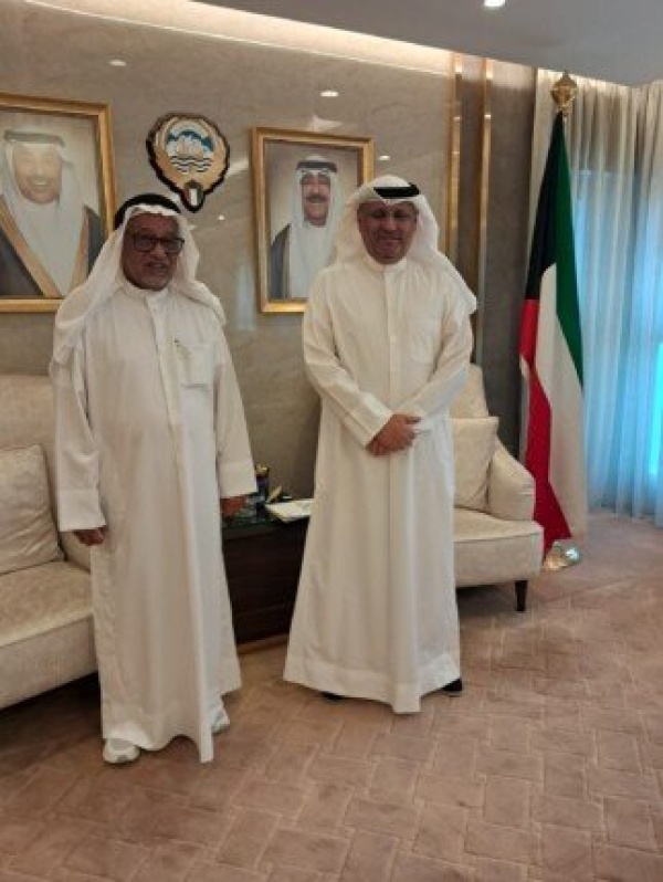 وزير الإعلام الكويتي يستقبل رئيس الاتحاد العربى لوسائل الاعلام وزير الإعلام الكويتي يستقبل رئيس الاتحاد العربى لوسائل الاعلام