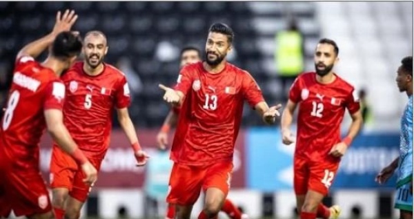 قمة نارية في كأس الخليج البحرين تدافع عن لقبها أمام قطر في مواجهة مرتقبة قمة نارية في كأس الخليج البحرين تدافع عن لقبها أمام قطر في مواجهة مرتقبة