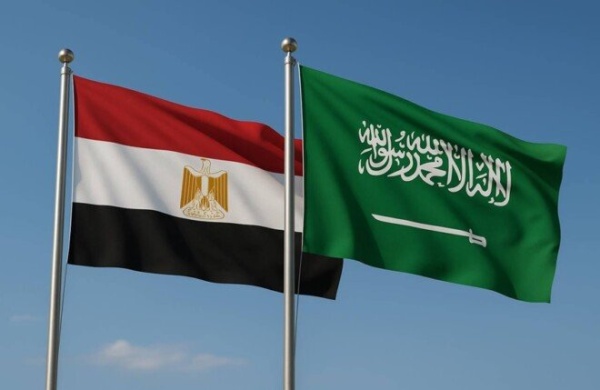 مصر تتضامن مع السعودية بعد استهداف الطائف وينبع وتحذير من خطورة التصعيد بالمنطقة مصر تتضامن مع السعودية بعد استهداف الطائف وينبع وتحذير من خطورة التصعيد بالمنطقة