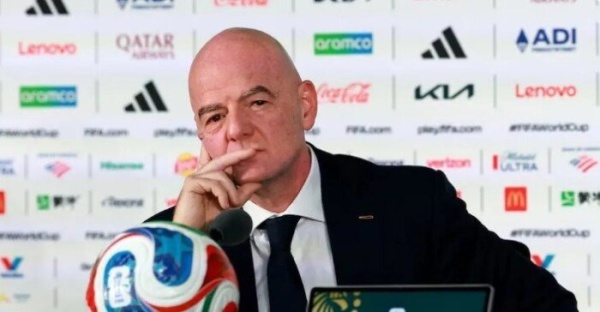الاتحاد السويسري يدير ظهره لمواطنه إنفانتينو بانتخابات فيفا الاتحاد السويسري يدير ظهره لمواطنه إنفانتينو بانتخابات فيفا
