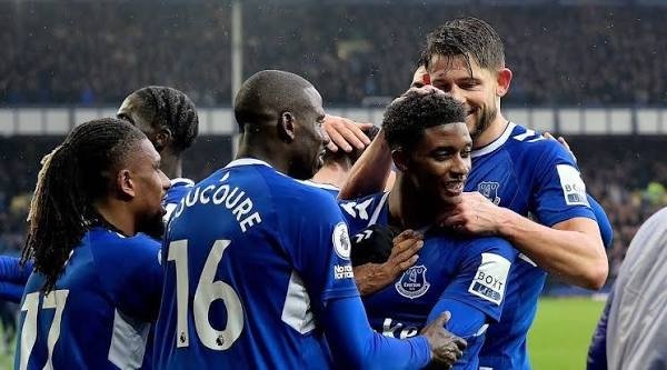 بث مباشر شاهد مباراة إيفرتون وإبسويتش تاون في الدوري الإنجليزي بث مباشر شاهد مباراة إيفرتون وإبسويتش تاون في الدوري الإنجليزي