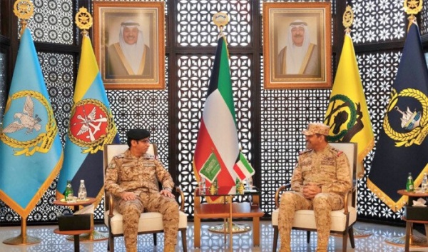مباحثات كويتية سعودية لتعزيز التعاون العسكري وتطويره بما يخدم المصالح المشتركة بين البلدين