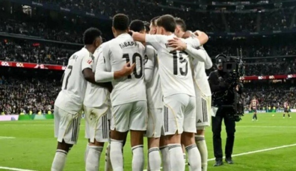 غياب نجم ريال مدريد لأربعة أشهر بسبب عملية جراحية غياب نجم ريال مدريد لأربعة أشهر بسبب عملية جراحية