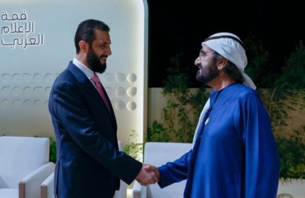 محمد بن راشد يستقبل الشرع في دبي علاقات الإمارات وسوريا محبة وصداقة وأخوة محمد بن راشد يستقبل الشرع في دبي علاقات الإمارات وسوريا محبة وصداقة وأخوة