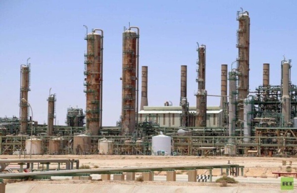 ليبيا إغلاق خط الشرارة يخفض إنتاج النفط بأكثر من 200 ألف برميل يومي ا ليبيا إغلاق خط الشرارة يخفض إنتاج النفط بأكثر من 200 ألف برميل يومي ا