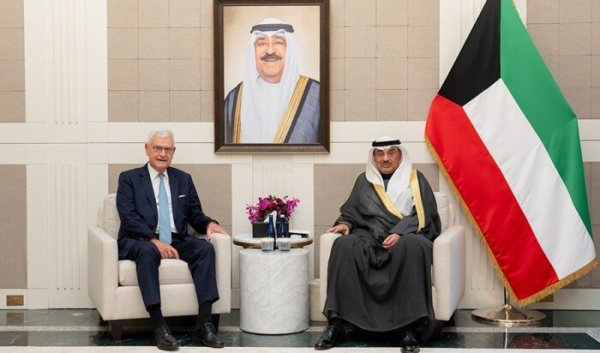 ولي العهد يبحث مع ليماك القابضة مشاريع الشركة الكبرى في الكويت ولي العهد يبحث مع ليماك القابضة مشاريع الشركة الكبرى في الكويت
