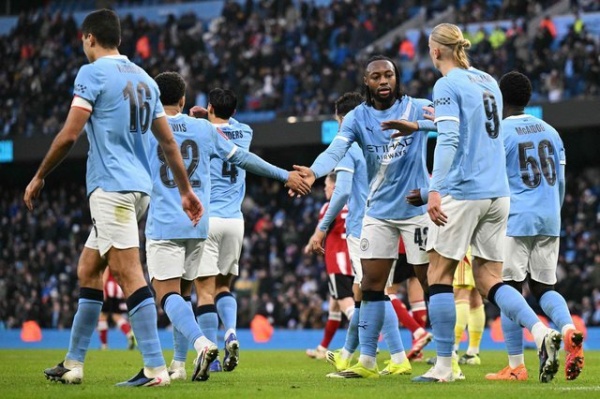 بث مباشر شاهد مباراة مانشستر سيتي وأستون فيلا في الدوري الإنجليزي بث مباشر شاهد مباراة مانشستر سيتي وأستون فيلا في الدوري الإنجليزي