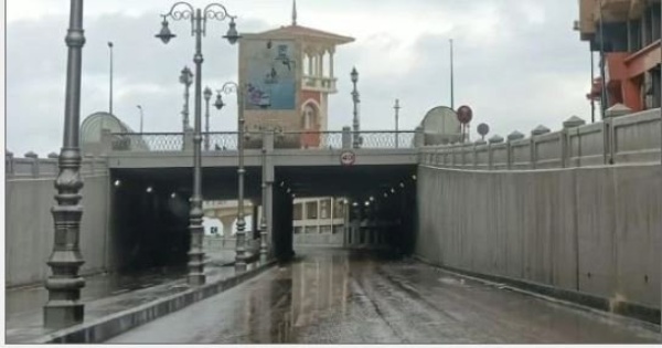 أمطار متوسطة وغزيرة تضرب الإسكندرية والمحافظة ترفع درجة الاستعداد القصوى أمطار متوسطة وغزيرة تضرب الإسكندرية والمحافظة ترفع درجة الاستعداد القصوى