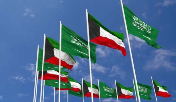 الكويت توحد خطبة الجمعة للتضامن مع السعودية وتدين هجمات الحوثيين على المدنيين
