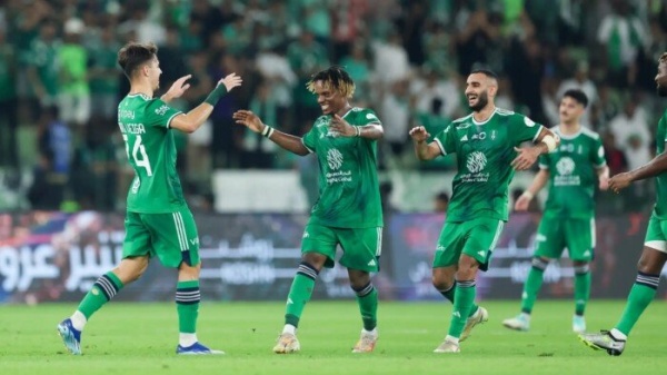 بث مباشر شاهد مباراة الأهلي والفتح في دوري روشن السعودي