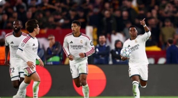 ريال مدريد يقلب الطاولة على روما بفوز درامي في دوري أبطال أوروبا