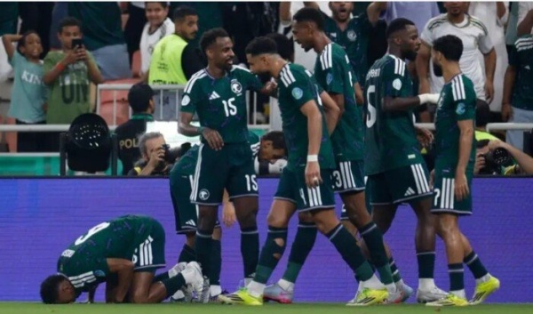 السعودية تنهي عقدة استمرت 17 عاما في نهائي كأس الخليج