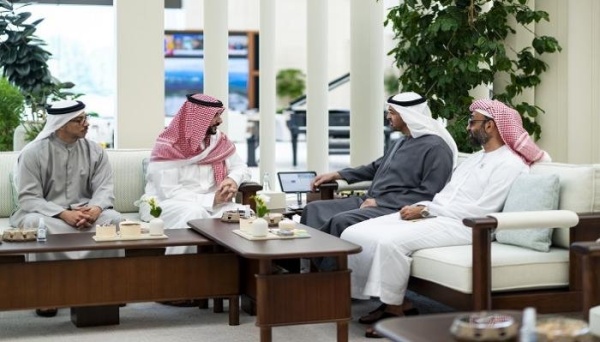 محمد بن زايد وخالد بن سلمان يبحثان تعزيز التعاون الإماراتي السعودي ومستجدات المنطقة محمد بن زايد وخالد بن سلمان يبحثان تعزيز التعاون الإماراتي السعودي ومستجدات المنطقة