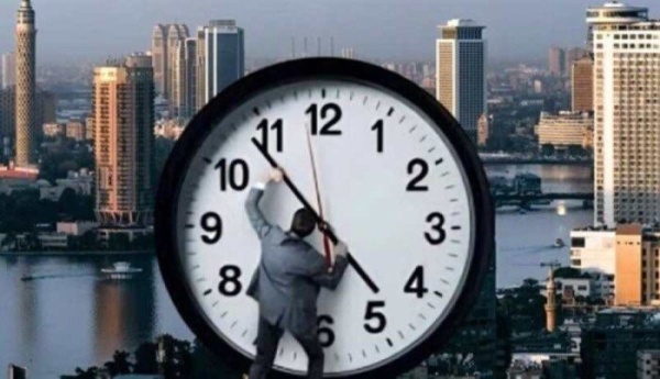التوقيت الشتوي في مصر يبدأ الليلة موعد تأخير الساعة وخطوات ضبط الهواتف والأجهزة التوقيت الشتوي في مصر يبدأ الليلة موعد تأخير الساعة وخطوات ضبط الهواتف والأجهزة