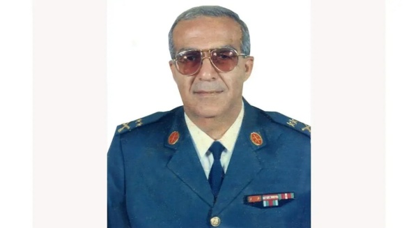بالصورة الجيش نعى اللواء الركن المتقاعد فادي أبو شقرا بالصورة الجيش نعى اللواء الركن المتقاعد فادي أبو شقرا