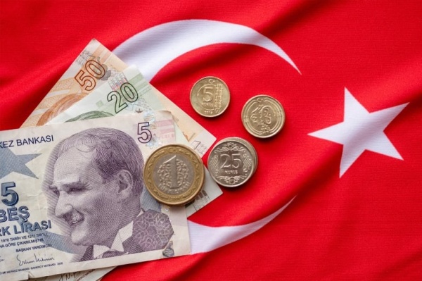 الليرة بين جذب الدولارات وكبح الاقتصاد اختبار صعب للسياسة النقدية التركية الليرة بين جذب الدولارات وكبح الاقتصاد اختبار صعب للسياسة النقدية التركية