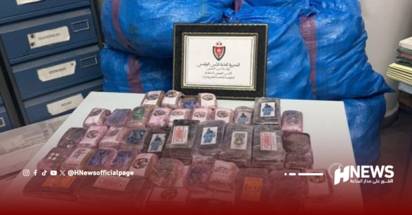الكركرات حجز 460 كيلوغرام ا من الشيرا مخبأة وسط البطيخ الكركرات حجز 460 كيلوغرام ا من الشيرا مخبأة وسط البطيخ