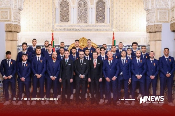 لاعبو الأسود يتوافدون على القصر استعدادا للاستقبال الملكي لاعبو الأسود يتوافدون على القصر استعدادا للاستقبال الملكي