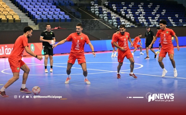 المنتخب المغربي لكرة القدم داخل القاعة يواصل استعداداته لكأس إفريقيا المنتخب المغربي لكرة القدم داخل القاعة يواصل استعداداته لكأس إفريقيا