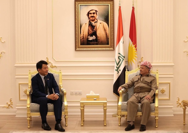 الرئيس بارزاني يستقبل القنصل العام لكوريا الجنوبية في أربيل الرئيس بارزاني يستقبل القنصل العام لكوريا الجنوبية في أربيل