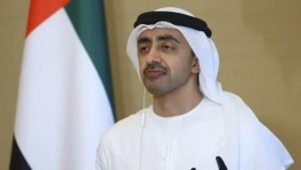 وزيرا الخارجية الإماراتي والبحريني يبحثان جهود تعزيز الأمن والاستقرار بالمنطقة وزيرا الخارجية الإماراتي والبحريني يبحثان جهود تعزيز الأمن والاستقرار بالمنطقة