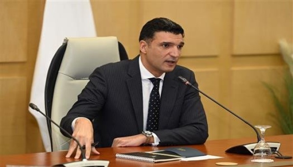 وزير الصناعة نتفاوض مع كبريات شركات تصنيع الأدوية بالعالم لضخ استثمارات بمصر وزير الصناعة نتفاوض مع كبريات شركات تصنيع الأدوية بالعالم لضخ استثمارات بمصر