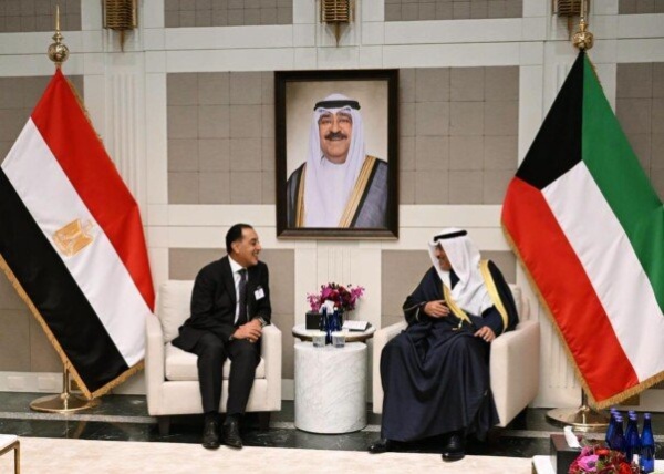 خلال لقائه مع الدكتور مدبولي ولي عهد الكويت يشيد بطفرة مصر التنموية ويؤكد دعم العلاقات بين البلدين خلال لقائه مع الدكتور مدبولي ولي عهد الكويت يشيد بطفرة مصر التنموية ويؤكد دعم العلاقات بين البلدين