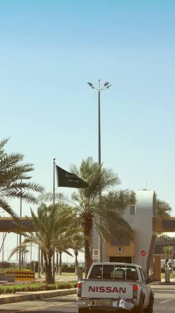 أنصار الله تعلن ضرب هدف حساس في مطار نجران ولا تعليق من السعودية أنصار الله تعلن ضرب هدف حساس في مطار نجران ولا تعليق من السعودية