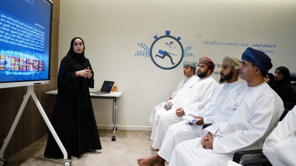 مركز ريادة الأعمال بنزوى يعزز منظومة دعم رواد الأعمال
