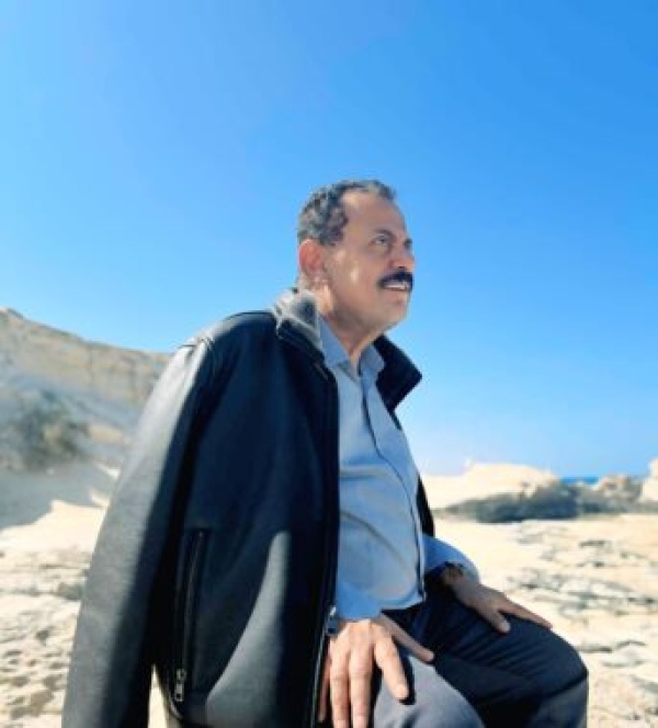 البرلماني حاشد يكشف عن منعه من العودة إلى عدن البرلماني حاشد يكشف عن منعه من العودة إلى عدن