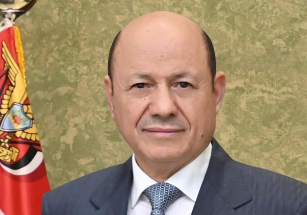 العليمي يشهر اخطر سلاح العليمي يشهر اخطر سلاح