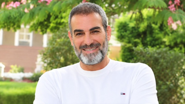 المهرجان القومي للمسرح المصري يكر م الفنان أحمد عبد العزيز في دورته التاسعة عشرة المهرجان القومي للمسرح المصري يكر م الفنان أحمد عبد العزيز في دورته التاسعة عشرة